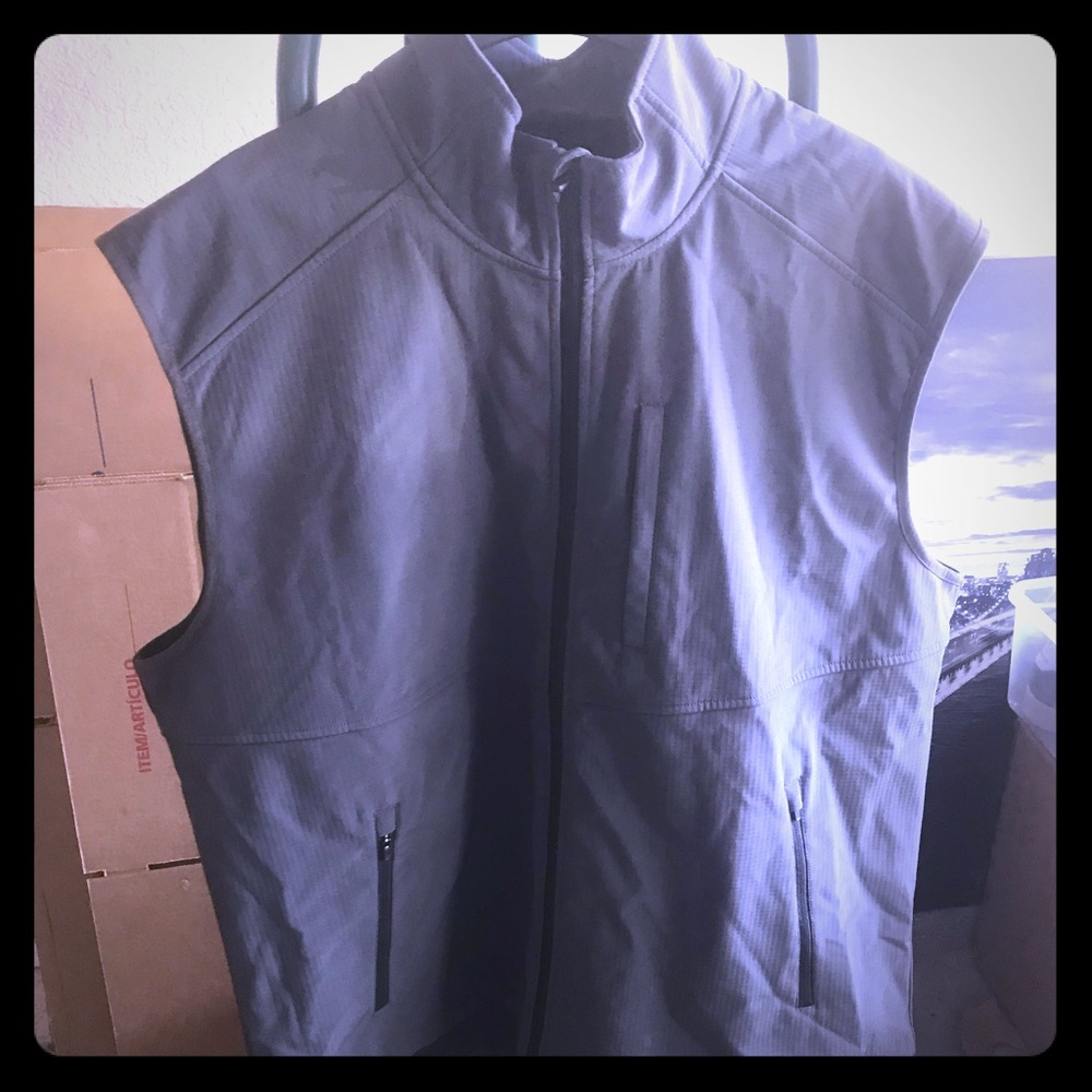Light weight vest
